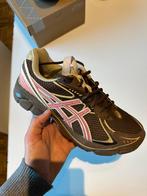 Asics x Kiko Kostadinov, Bruin, Nieuw, Ophalen of Verzenden, Sneakers of Gympen