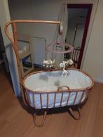 Antiek Rotan wiegje, Ophalen, Zo goed als nieuw, Overige typen