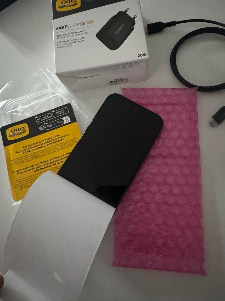 Nieuwe Google Pixel 8A + Otterbox + Oplader, Telecommunicatie, Mobiele telefoons | Overige merken, Nieuw, Zonder abonnement, Zonder simlock