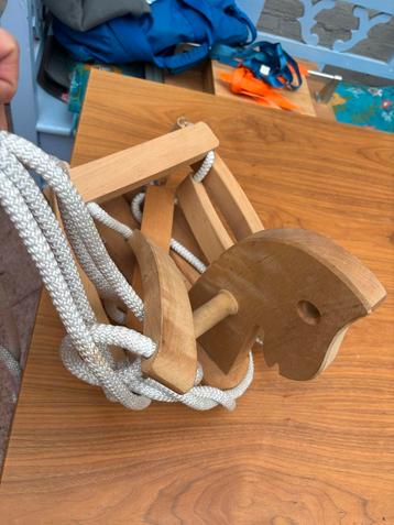 Houten Schommelpaard - Zo goed als nieuw! beschikbaar voor biedingen