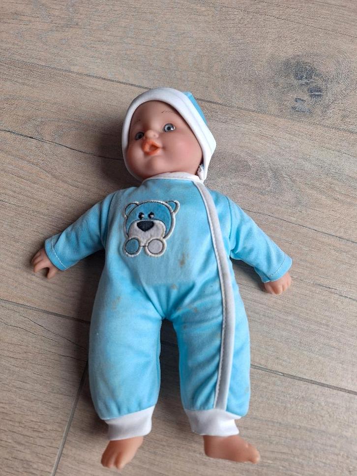 Kinderpop met geluid, Kinderen en Baby's, Speelgoed | Poppen, Zo goed als nieuw, Babypop, Ophalen of Verzenden