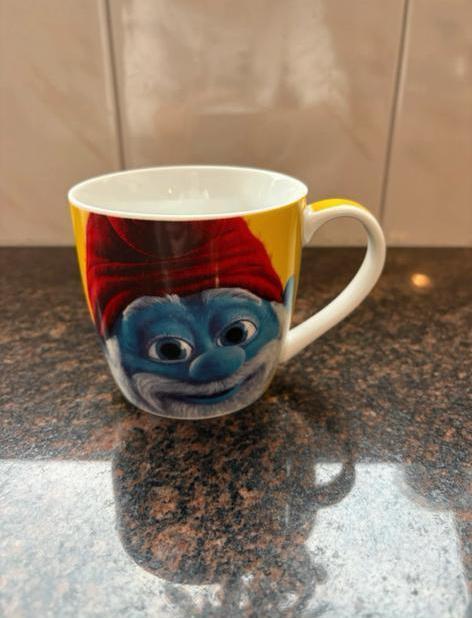 Beker de smurfen (the smurfs), Huis en Inrichting, Keuken | Servies, Zo goed als nieuw, Kop(pen) en/of Schotel(s), Overige stijlen