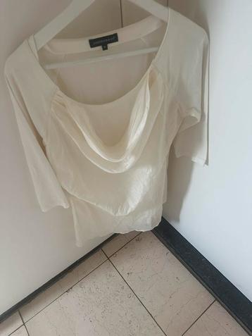 Josephine en Co ivoorkleurig top  maat XL valt kleiner beschikbaar voor biedingen
