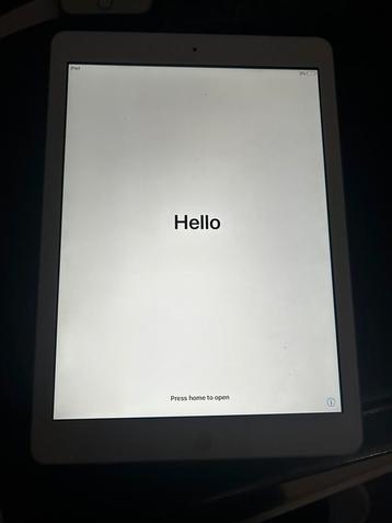 iPad Air 1– 16GB – Op fabrieksinstellingen beschikbaar voor biedingen