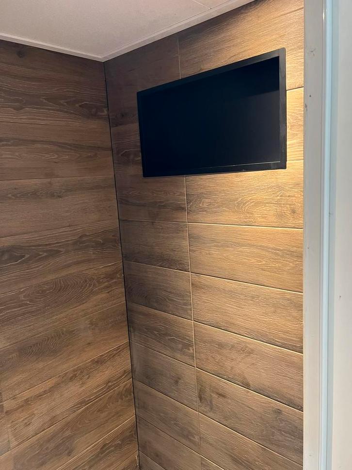 Tegelzetters van het Noorden, Diensten en Vakmensen, Stukadoors en Tegelzetters, Tegelzetten