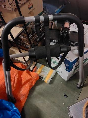 Buikspier trainer  beschikbaar voor biedingen