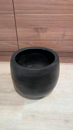 Grote zwarte bloempot, Tuin en Terras, Bloempotten, Rond, Binnen, Zo goed als nieuw, Minder dan 40 cm