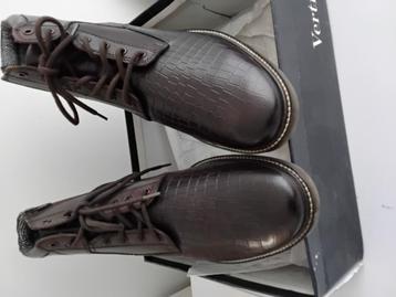 Leren laarzen met veters maat 46 nieuw  beschikbaar voor biedingen