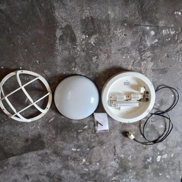 BEGA buiten /binnenlamp beschikbaar voor biedingen