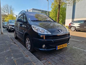 Peugeot 1007 1.4 2-TRONIC 2005 Zwart beschikbaar voor biedingen