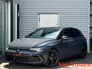Volkswagen Golf 1.5 eTSI Blackstyle 3X R-Line|Pano|H&K|IQ Li beschikbaar voor biedingen