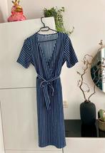 Heerlijk blauw wit gestreepte jurk korte mouw , mt M 38, Blauw, Knielengte, Maat 38/40 (M), Zo goed als nieuw