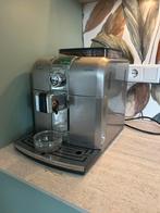 Saeco syntia automaat, Witgoed en Apparatuur, Afneembaar waterreservoir, Gebruikt, Koffiemachine, 4 tot 10 kopjes