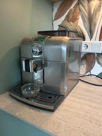 Saeco syntia automaat beschikbaar voor biedingen