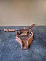 Antieke tabakssnijder met afbeelding paard, Antiek en Kunst, Ophalen of Verzenden