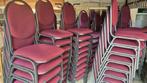 Partij stackchairs , 134 stuks,  donkerrood, Ophalen, Gebruikt, Stof, Vijf, Zes of meer stoelen