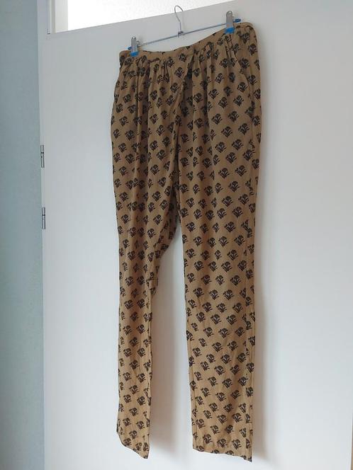 By Malene Birger kaki broek mt. 34, Kleding | Dames, Broeken en Pantalons, Zo goed als nieuw, Maat 34 (XS) of kleiner, Groen, Lang