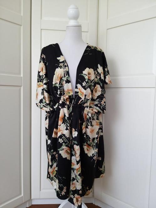 Guts & Gusto zgan zwarte floral blouse tuniek XXL, Kleding | Dames, Blouses en Tunieken, Zo goed als nieuw, Maat 46/48 (XL) of groter