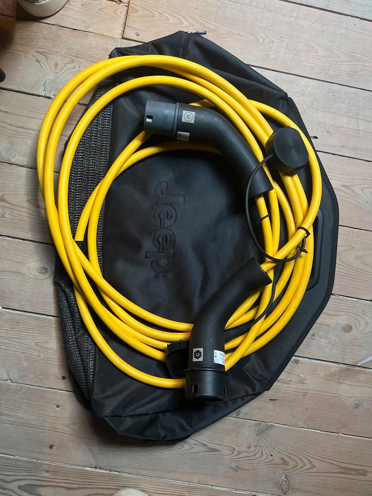 Type 2 Laadkabel 3 Fase - Zo Goed Als Nieuw!, Auto diversen, Laadpalen, Zo goed als nieuw, Laadkabel, Ophalen of Verzenden