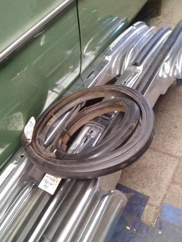 mercedes w108 bumpers v en a kant beschikbaar voor biedingen