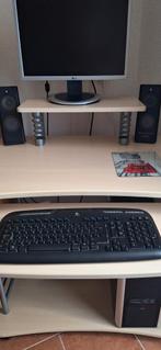 Computer tafel met uitschuifbaar plateau., Huis en Inrichting, Kasten | Computermeubels, Ophalen, Gebruikt, 40 tot 80 cm, 70 tot 120 cm