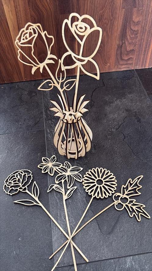 Bloemenvaasje met maandbloemen, Huis en Inrichting, Woonaccessoires | Vazen, Nieuw, Overige kleuren, Minder dan 50 cm, Ophalen of Verzenden