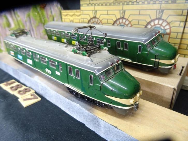 4887=Trix Express Mat '54 van de Nedrlandse spoorwegen.188, Hobby en Vrije tijd, Modeltreinen | H0, Gebruikt, Gelijkstroom, Trix
