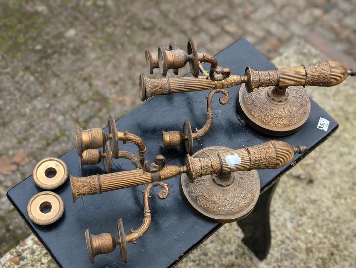 2 antieke vuurvergulde bronzen wand kandelaars 38 h. €500., Antiek en Kunst, Antiek | Kandelaars, Koper of Brons, Ophalen
