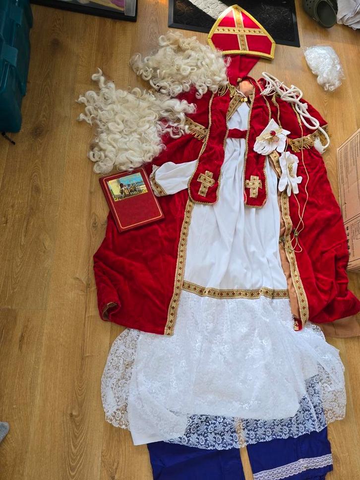 Compleet professioneel Sinterklaas kostuum, Diversen, Sinterklaas, Zo goed als nieuw, Ophalen of Verzenden