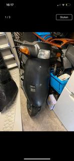 Honda vision 1993 s. 618 kilo meter op teller, Fietsen en Brommers, Scooters | Piaggio, Ophalen of Verzenden, Zo goed als nieuw
