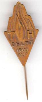 1955 TH Delft 50 jaar dik metalen oud speld, Verzamelen, Verzenden, Zo goed als nieuw, Overige onderwerpen