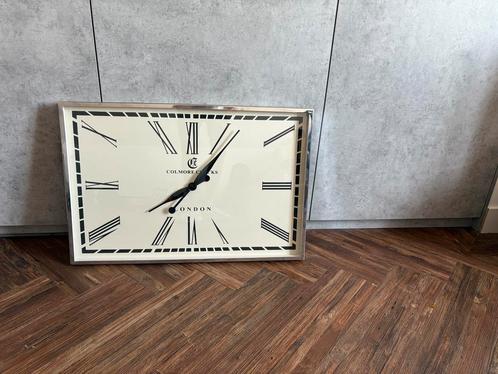 Mooie klassieke klok – tijdloos en indrukwekkend, Huis en Inrichting, Woonaccessoires | Klokken, Gebruikt, Wandklok, Analoog, Ophalen
