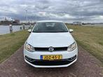 Volkswagen Polo 1.2 TSI 2014 AIRCO|NAVI|CARPLAY|5DRS|NW APK, Auto's, Volkswagen, Stof, Gebruikt, Zwart, 4 cilinders