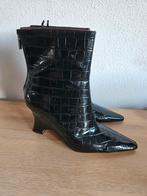 H&M laarzen van lak maat 41, Ophalen of Verzenden, Zo goed als nieuw, Zwart, Hoge laarzen