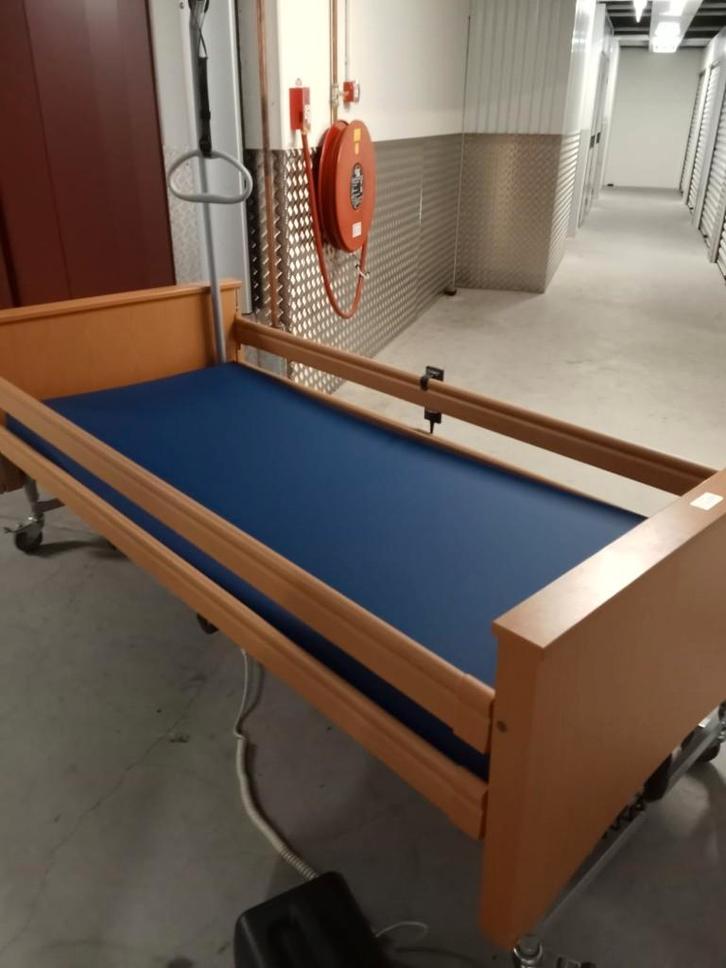 Hoog laag bed, Diversen, Verpleegmiddelen, Zo goed als nieuw, Ophalen