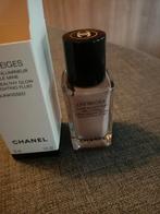 Chanel les Beiges fluide highlighter sunkissed 30 ml Nieuw, Ophalen of Verzenden, Nieuw, Gehele gezicht, Make-up