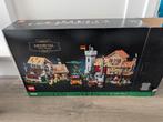 LEGO Medieval Town Square 10332 - Lege doos, Ophalen of Verzenden, Zo goed als nieuw