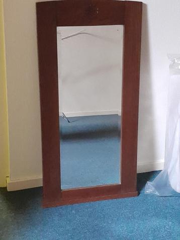 gave vintage spiegel met facetrand en houten lijst 45 x 91 beschikbaar voor biedingen