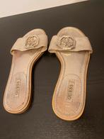 Guess slippers goud maat 39, Slippers, Verzenden, Zo goed als nieuw, Overige kleuren