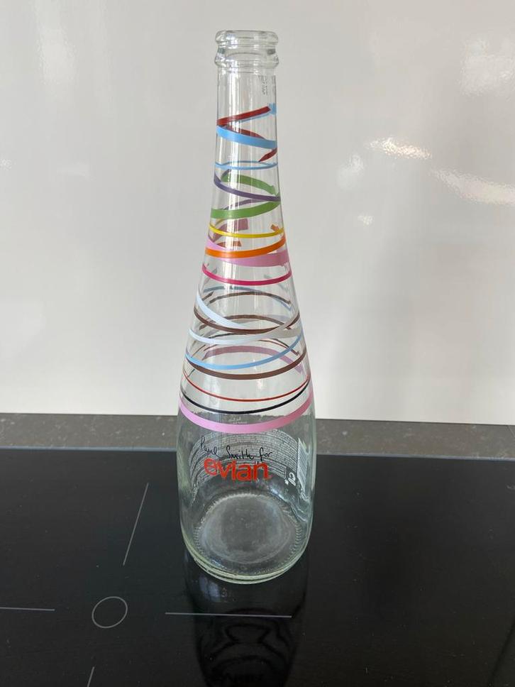 Evian Fles Paul Smith Design - Limited Edition Vaas Antiek G, Antiek en Kunst, Antiek | Vazen, Ophalen of Verzenden