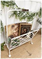 Brocant Oude look tijdschriftenrek van 39,95 voor 24,95, Antiek en Kunst, Ophalen of Verzenden