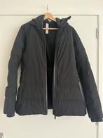 Lululemon winterjas dons zwart 8US 38EU capuchon getailleerd, Ophalen of Verzenden, Zo goed als nieuw, Maat 38/40 (M), Zwart