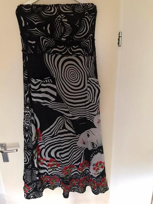 Desigual prachtige lange mouwloze jurk maat 40., Kleding | Dames, Rokken, Zo goed als nieuw, Maat 38/40 (M), Zwart, Onder de knie