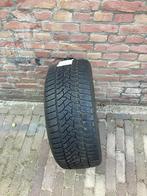 Winterbanden volvo v60 ( hybrid), Auto-onderdelen, Banden en Velgen, Ophalen, 17 inch, Winterbanden, Band(en)