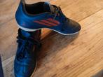 Voetballschoenen ( zonder noppen! ), Adidas, Hardloopschoenen, Ophalen of Verzenden, Zo goed als nieuw