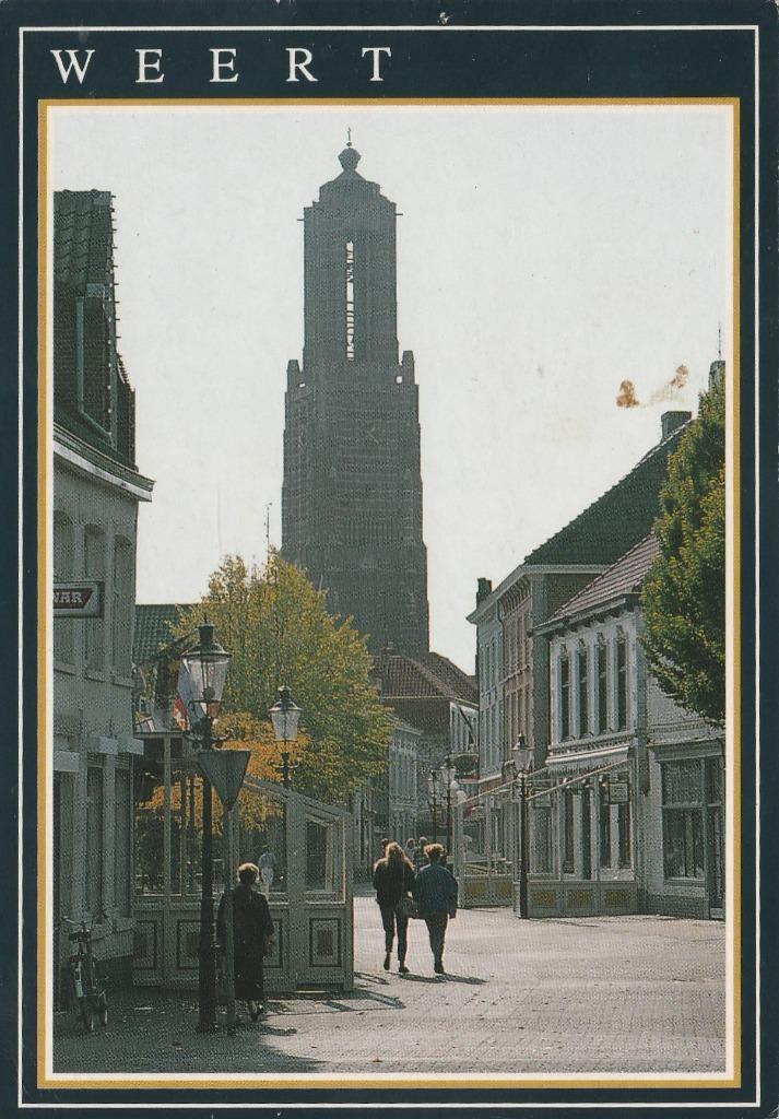 WEERT St. Martinus Kerk Centrum, Verzamelen, Ansichtkaarten | Nederland, Gelopen, Limburg, 1980 tot heden, Verzenden