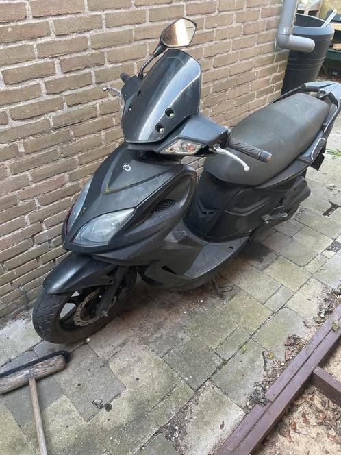 Opknap scooter Kymco, Fietsen en Brommers, Scooters | Kymco, Gebruikt, Agility, Maximaal 45 km/u, Benzine, Ophalen of Verzenden