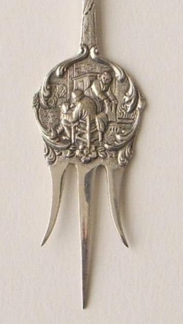 Prachtige oude sierlijke gebaksvork decoratie kamertafereel beschikbaar voor biedingen