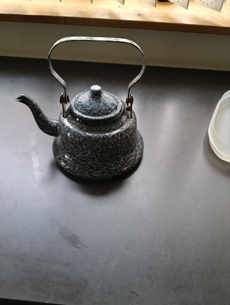 Waterketeltje fijn grijs gewolkt, Ophalen of Verzenden