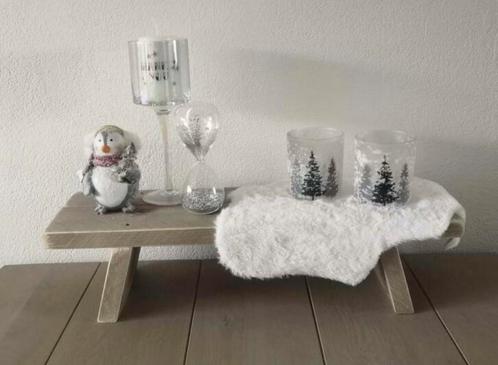 Nieuw houten vensterbank bankje. Houten krukje 60x18x20, Huis en Inrichting, Woonaccessoires | Overige, Nieuw, Ophalen of Verzenden